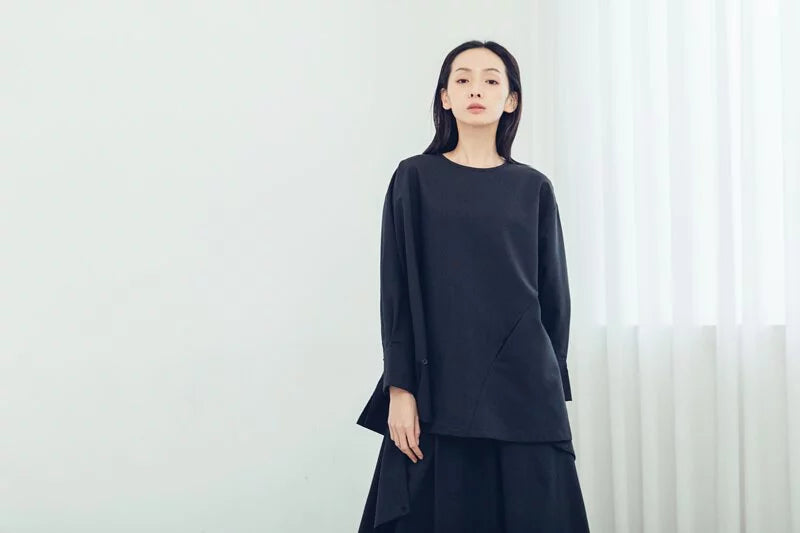 Fold-front long-sleeved top (black/grey) Organic Cotton & Recycle