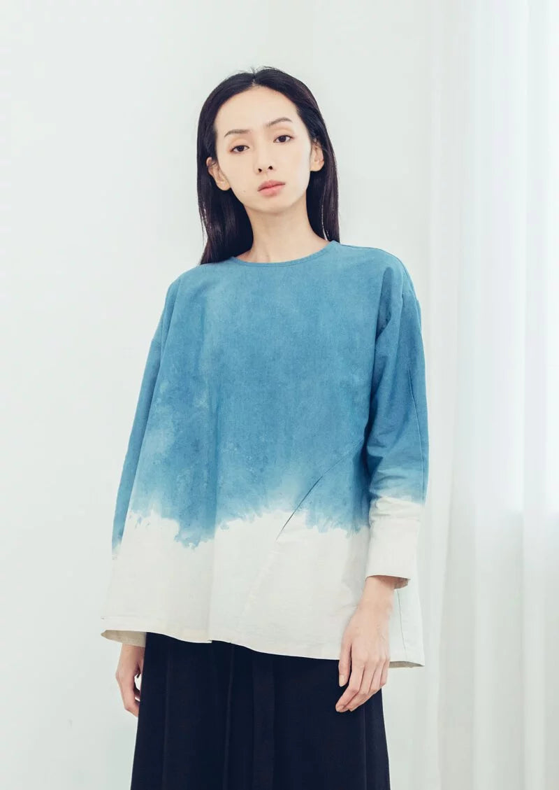 Folded, half-open long-sleeved top (indigo dyed) Organic Cotton & Recycle